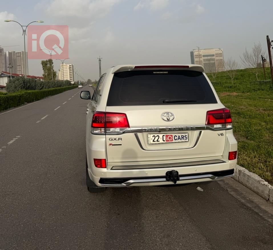 تويوتا لاندكروزر